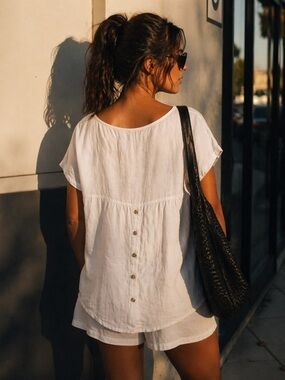 Italian Linen High-Lo Top Terzo Millennio | White Boho Coastal Button Back | S